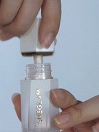 Glow Bloom Liquid Highlighter-Vanilla Frost