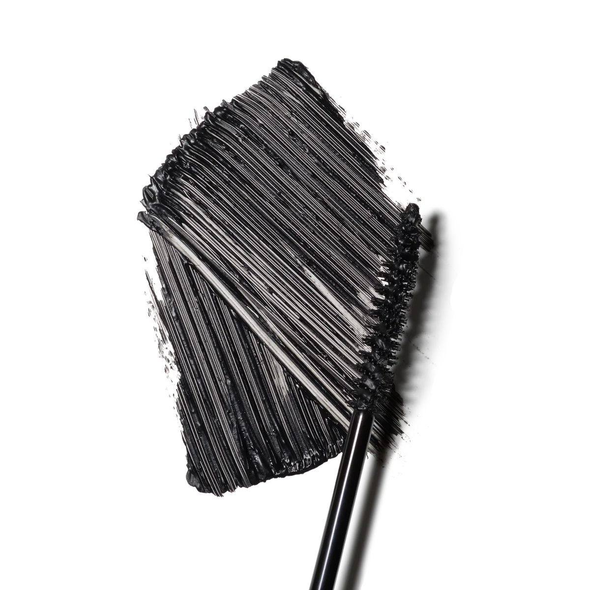 M.A.C EXTENDED PLAY GIGABLACK LASH MASCARA.