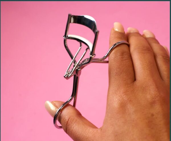 Eyelash Curler - Image 2